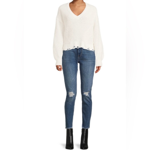 No Boundaries | White Distressed Hem Sweater | NWT! - Picture 1 of 8